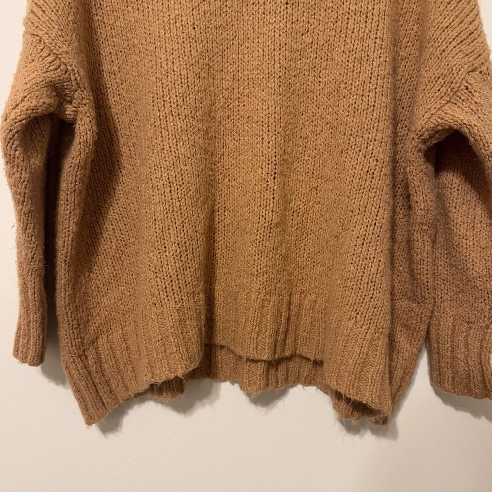 Aerie Oversized Crewneck Sweater Size Small Brown Tan Wool Blend Chunky Knit